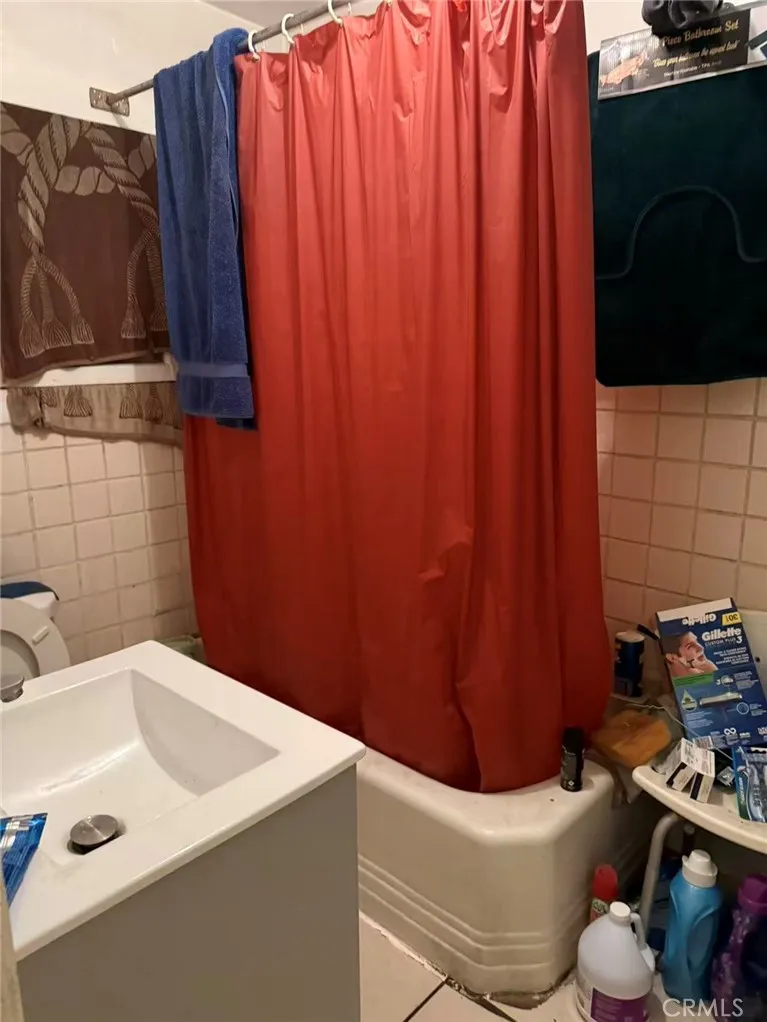 1229 S Indiana, Los Angeles, California 90023 home-pic-8